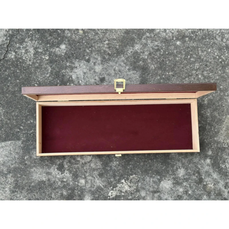 Drewniane pudełko na rewolwer czarnoprochowy, broń itp. 43x13x6 cm