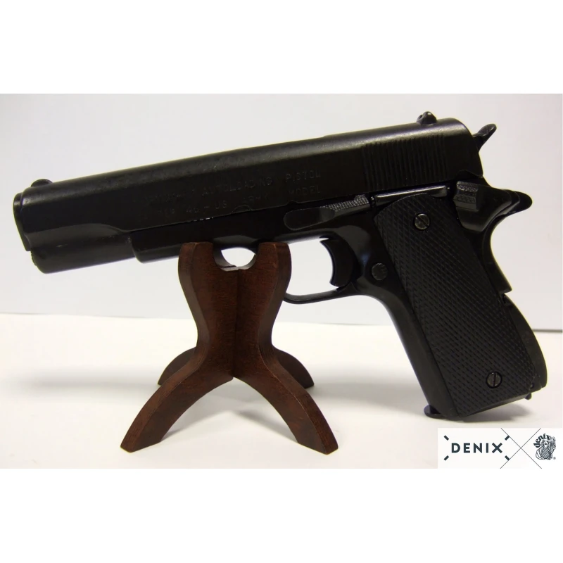 Drewniany, solidny stojak krzyżak do broni Denix brązowy ekspozytor