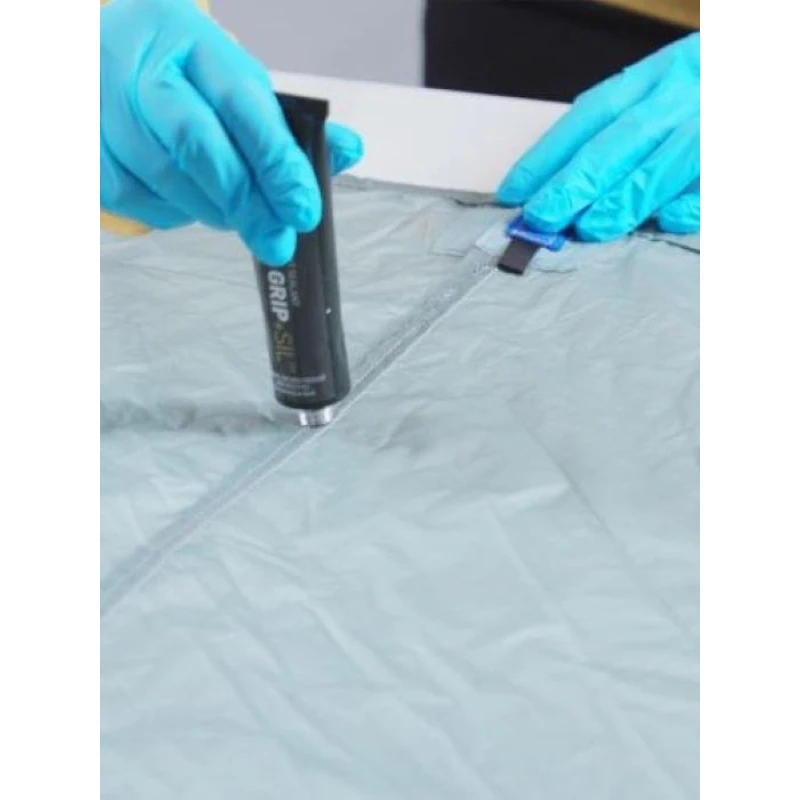 Klej do uszczelniania szwów GearAid  Seam Grip Sil Silicone Tent Sealant 10460