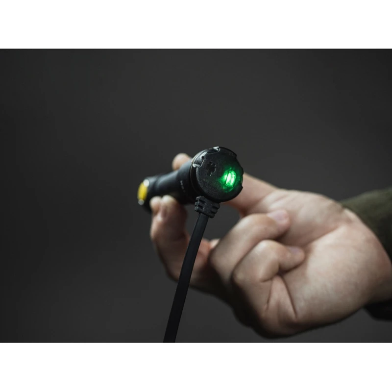 Latarka ArmyTek Prime C2 warm Magnet USB 930lm