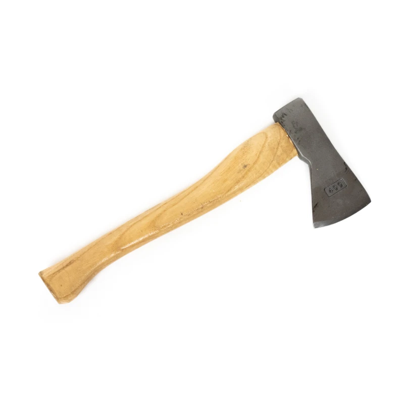 Toporek kuty bushcraftowy z ochroną ostrza ze skóry Juco 47-55 HRC 