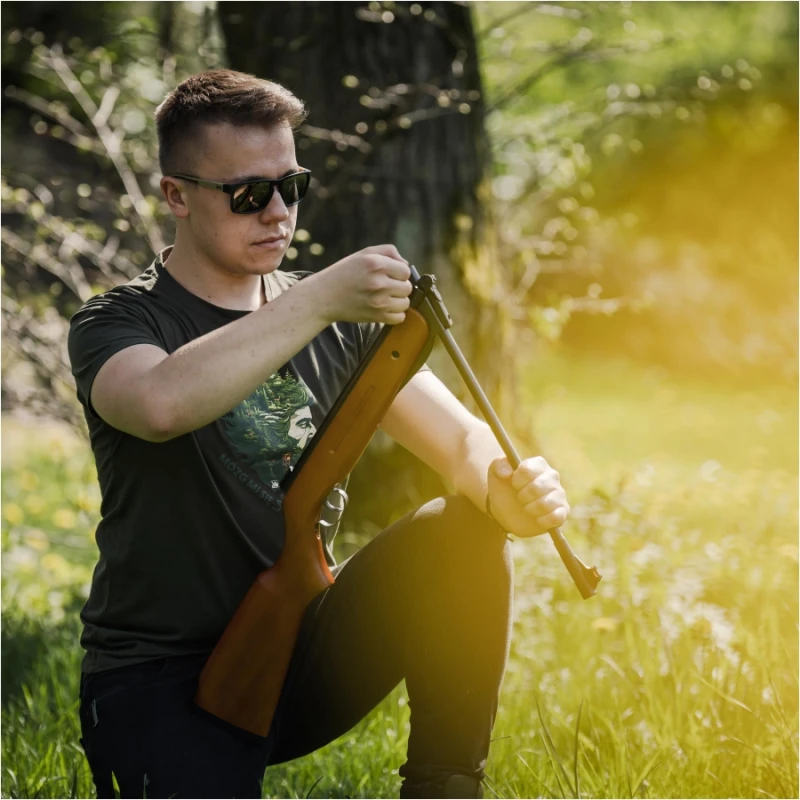 Wiatrówka tradycyjna, łamana, sprężynowa 5,5 mm